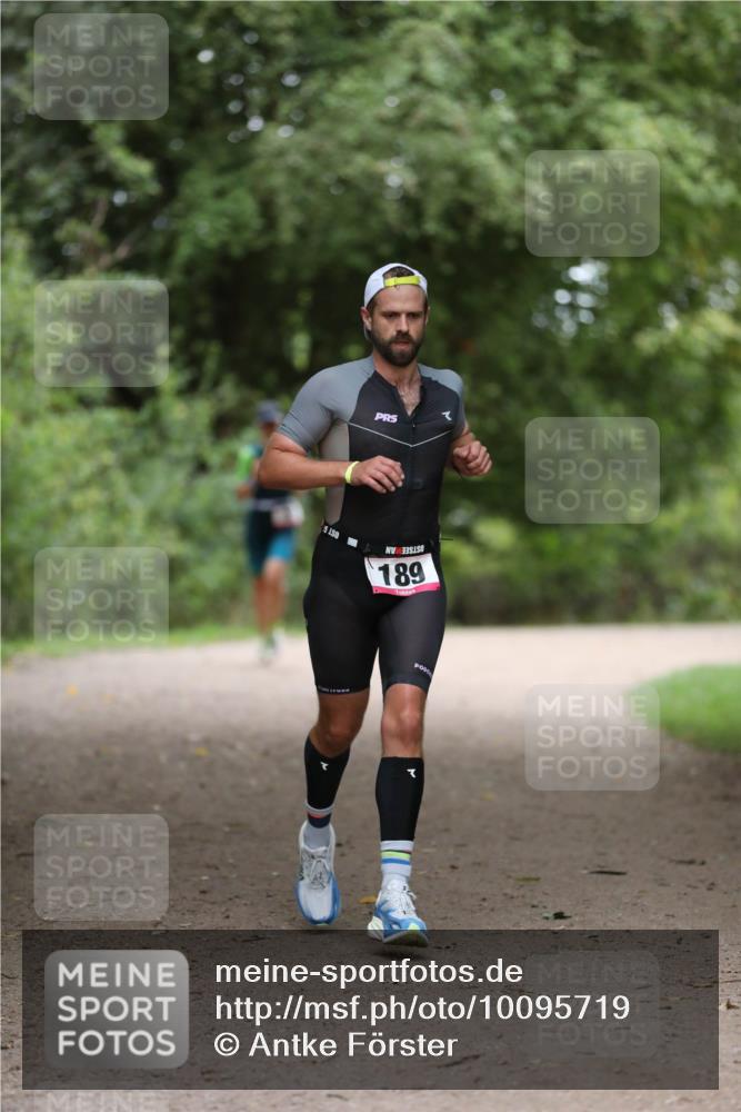 30.08.2026 - Elbe Triathlon Hamburg Antke Förster http://msf.ph/oto/10095719 30.08.2026 10:06:00 Laufen 189 meine-sportfotos.de
