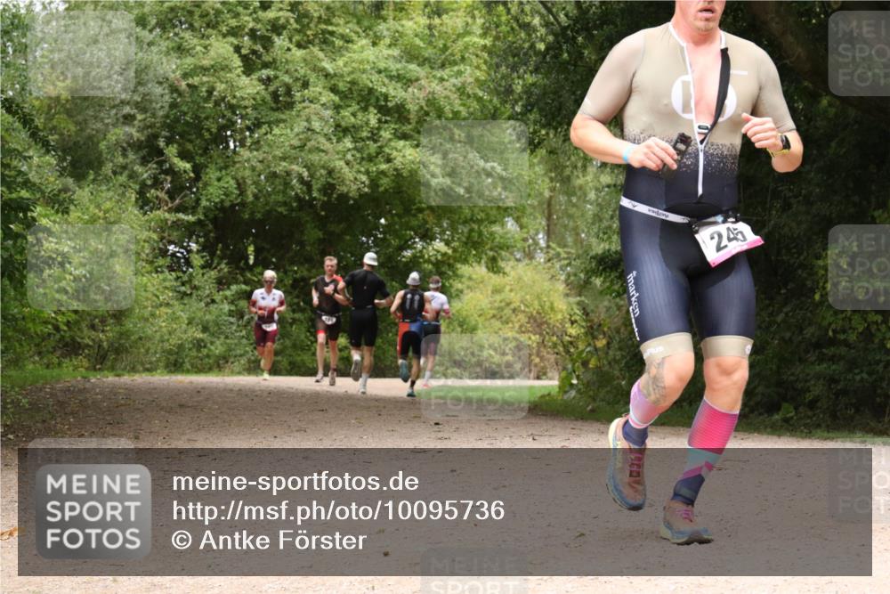 30.08.2026 - Elbe Triathlon Hamburg Antke Förster http://msf.ph/oto/10095736 30.08.2026 10:10:53 Laufen 245 meine-sportfotos.de