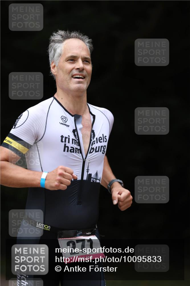 30.08.2026 - Elbe Triathlon Hamburg Antke Förster http://msf.ph/oto/10095833 30.08.2026 10:07:45 Laufen 1990, 271 meine-sportfotos.de