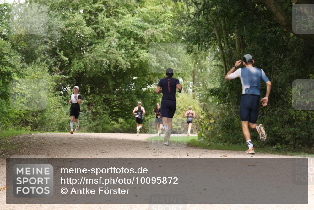 30.08.2026 - Elbe Triathlon Hamburg Antke Förster http://msf.ph/oto/10095872 30.08.2026 10:12:42 Laufen  meine-sportfotos.de