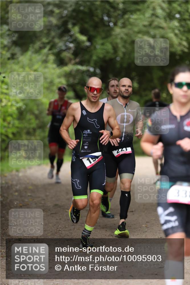 30.08.2026 - Elbe Triathlon Hamburg Antke Förster http://msf.ph/oto/10095903 30.08.2026 10:08:28 Laufen 331 meine-sportfotos.de