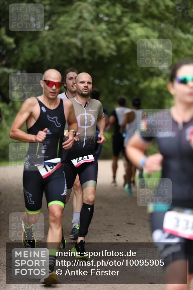 30.08.2026 - Elbe Triathlon Hamburg Antke Förster http://msf.ph/oto/10095905 30.08.2026 10:08:28 Laufen 241, 13 meine-sportfotos.de