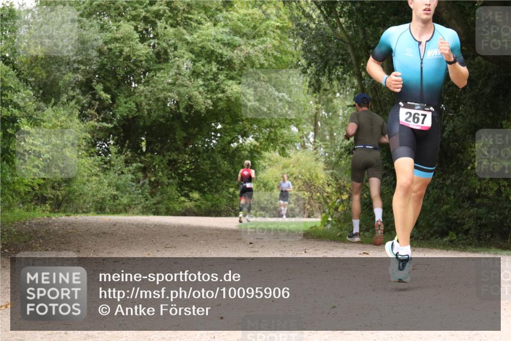 30.08.2026 - Elbe Triathlon Hamburg Antke Förster http://msf.ph/oto/10095906 30.08.2026 10:13:07 Laufen 267 meine-sportfotos.de