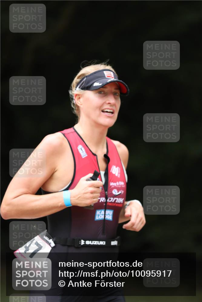 30.08.2026 - Elbe Triathlon Hamburg Antke Förster http://msf.ph/oto/10095917 30.08.2026 10:08:34 Laufen 47 meine-sportfotos.de