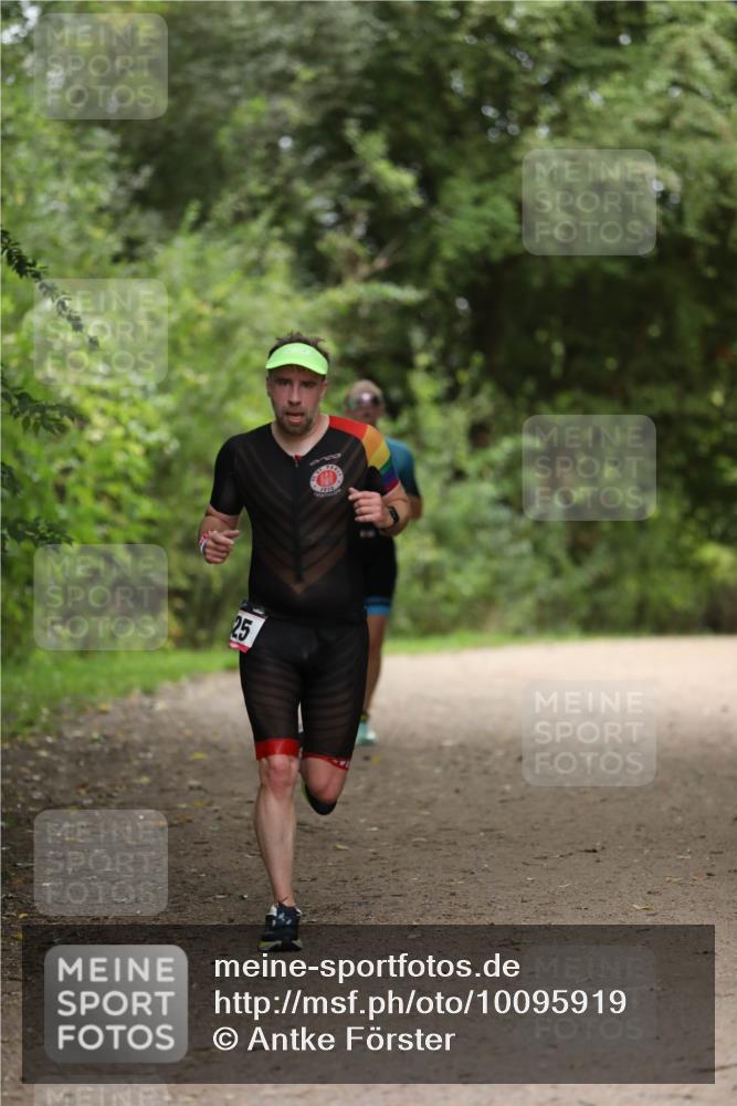 30.08.2026 - Elbe Triathlon Hamburg Antke Förster http://msf.ph/oto/10095919 30.08.2026 10:08:45 Laufen 25 meine-sportfotos.de