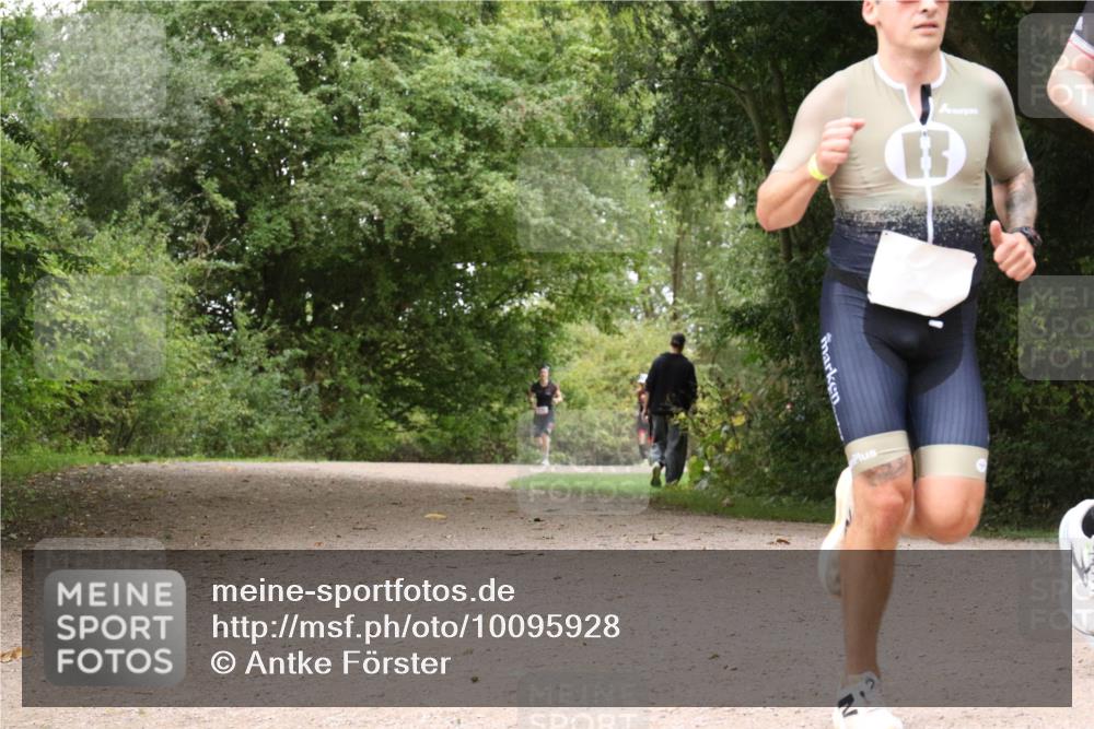 30.08.2026 - Elbe Triathlon Hamburg Antke Förster http://msf.ph/oto/10095928 30.08.2026 10:13:29 Laufen  meine-sportfotos.de