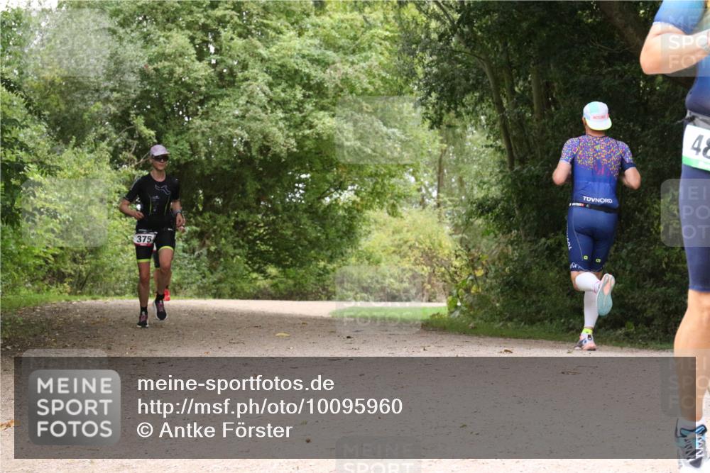 30.08.2026 - Elbe Triathlon Hamburg Antke Förster http://msf.ph/oto/10095960 30.08.2026 10:14:03 Laufen 375, 48 meine-sportfotos.de