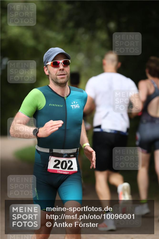 30.08.2026 - Elbe Triathlon Hamburg Antke Förster http://msf.ph/oto/10096001 30.08.2026 10:10:17 Laufen 202 meine-sportfotos.de