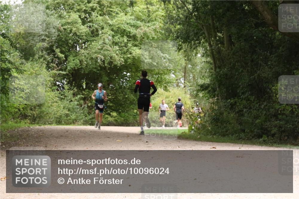 30.08.2026 - Elbe Triathlon Hamburg Antke Förster http://msf.ph/oto/10096024 30.08.2026 10:15:27 Laufen  meine-sportfotos.de