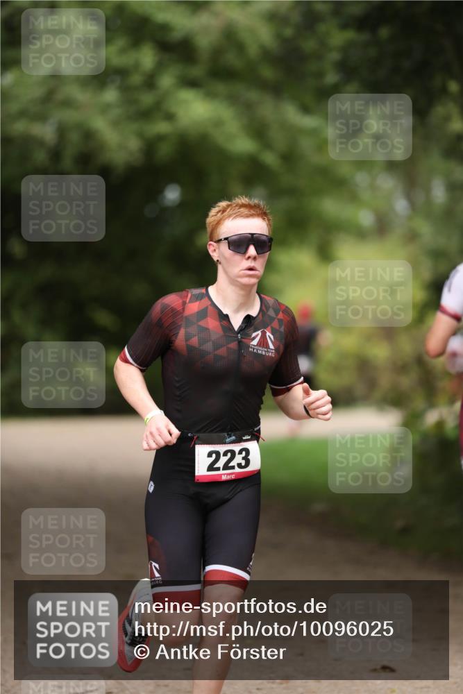 30.08.2026 - Elbe Triathlon Hamburg Antke Förster http://msf.ph/oto/10096025 30.08.2026 10:10:45 Laufen 223 meine-sportfotos.de
