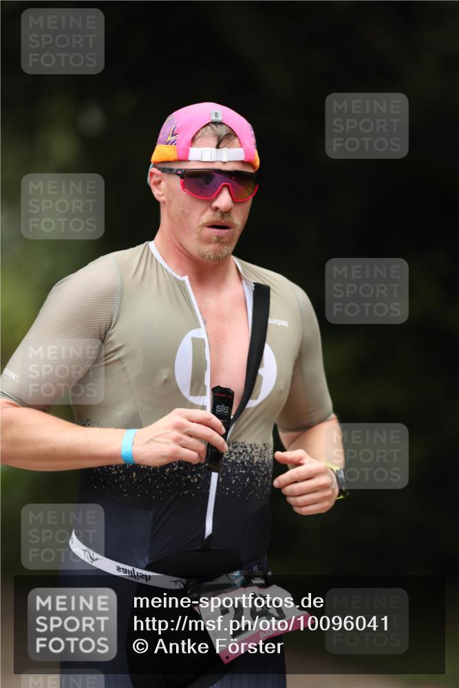 30.08.2026 - Elbe Triathlon Hamburg Antke Förster http://msf.ph/oto/10096041 30.08.2026 10:10:53 Laufen 24 meine-sportfotos.de