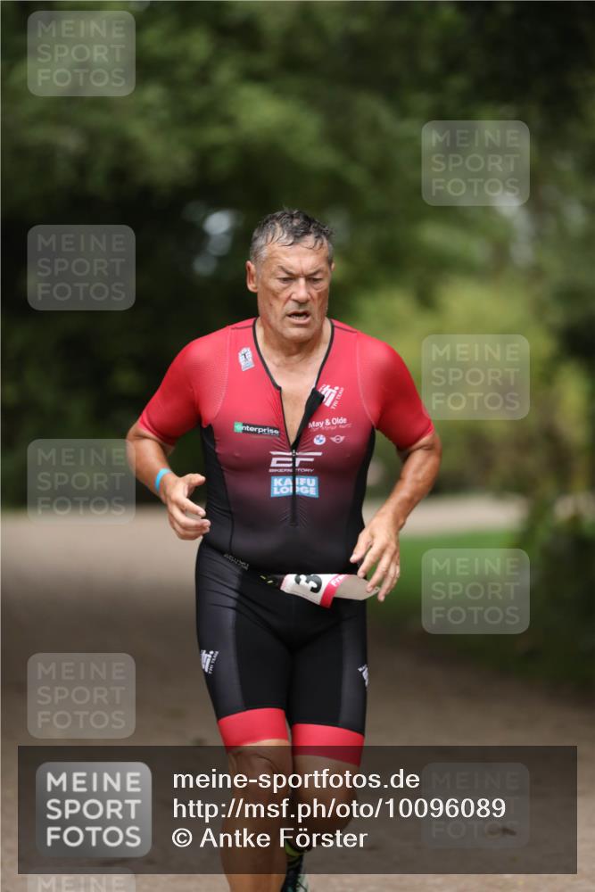 30.08.2026 - Elbe Triathlon Hamburg Antke Förster http://msf.ph/oto/10096089 30.08.2026 10:11:30 Laufen  meine-sportfotos.de
