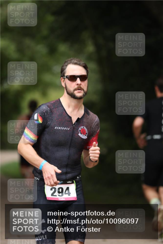 30.08.2026 - Elbe Triathlon Hamburg Antke Förster http://msf.ph/oto/10096097 30.08.2026 10:11:33 Laufen 294 meine-sportfotos.de
