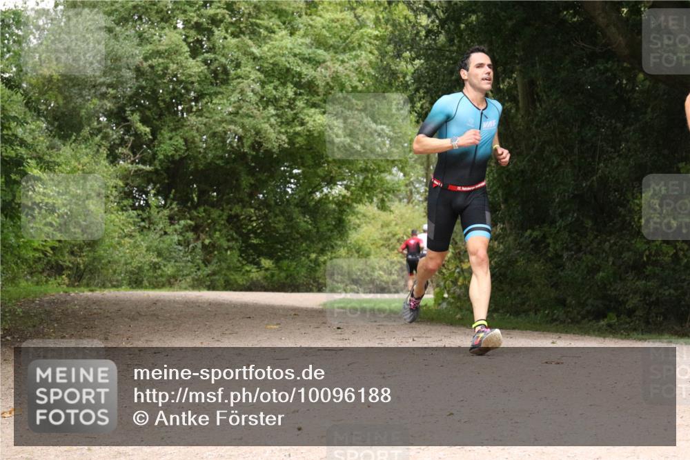 30.08.2026 - Elbe Triathlon Hamburg Antke Förster http://msf.ph/oto/10096188 30.08.2026 10:17:00 Laufen  meine-sportfotos.de