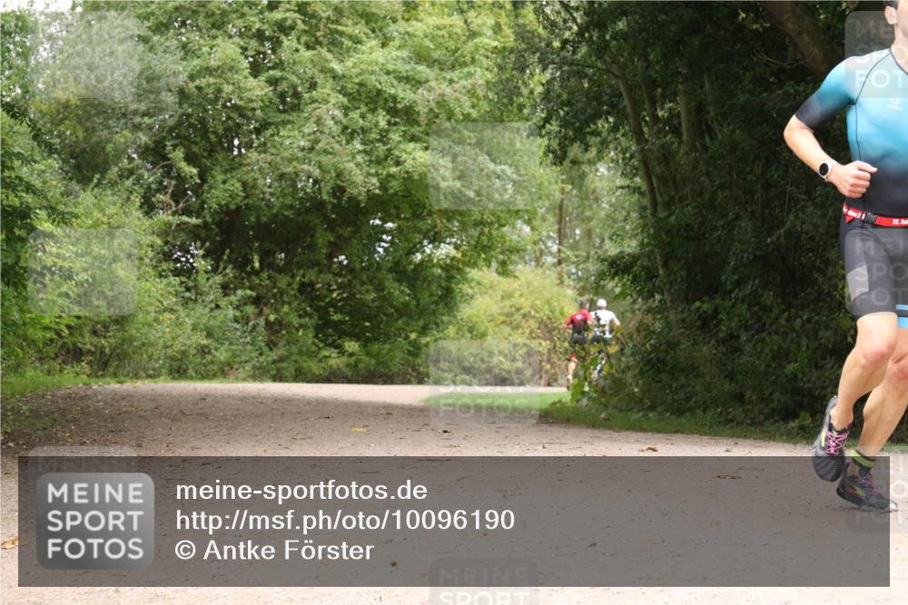 30.08.2026 - Elbe Triathlon Hamburg Antke Förster http://msf.ph/oto/10096190 30.08.2026 10:17:00 Laufen  meine-sportfotos.de