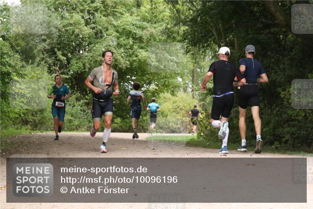30.08.2026 - Elbe Triathlon Hamburg Antke Förster http://msf.ph/oto/10096196 30.08.2026 10:17:24 Laufen 354 meine-sportfotos.de