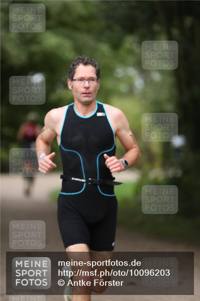 30.08.2026 - Elbe Triathlon Hamburg Antke Förster http://msf.ph/oto/10096203 30.08.2026 10:13:04 Laufen  meine-sportfotos.de