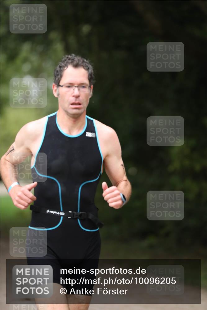 30.08.2026 - Elbe Triathlon Hamburg Antke Förster http://msf.ph/oto/10096205 30.08.2026 10:13:05 Laufen  meine-sportfotos.de