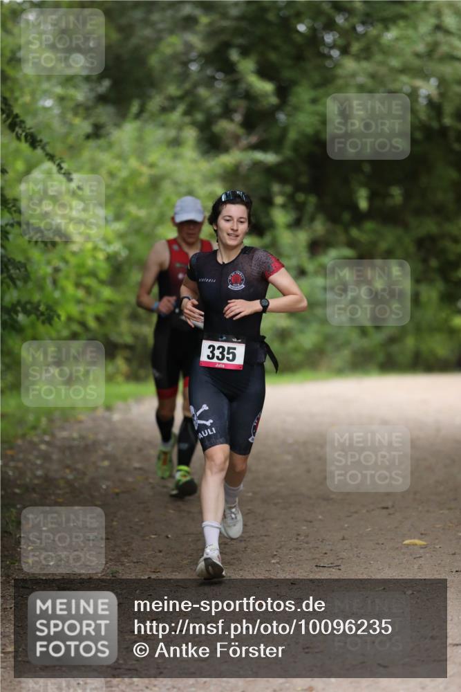 30.08.2026 - Elbe Triathlon Hamburg Antke Förster http://msf.ph/oto/10096235 30.08.2026 10:13:42 Laufen 335 meine-sportfotos.de