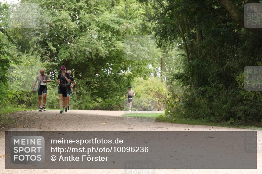 30.08.2026 - Elbe Triathlon Hamburg Antke Förster http://msf.ph/oto/10096236 30.08.2026 10:17:48 Laufen  meine-sportfotos.de