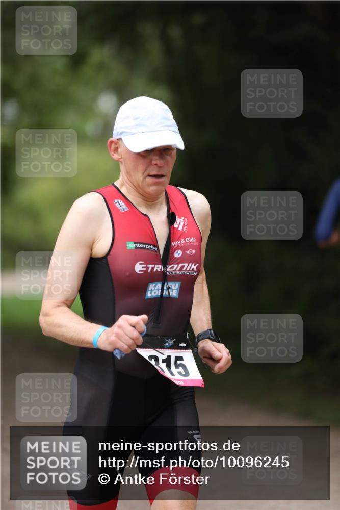 30.08.2026 - Elbe Triathlon Hamburg Antke Förster http://msf.ph/oto/10096245 30.08.2026 10:13:46 Laufen 15 meine-sportfotos.de
