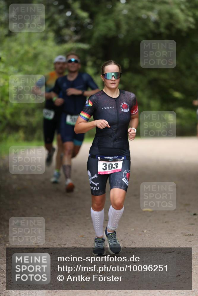30.08.2026 - Elbe Triathlon Hamburg Antke Förster http://msf.ph/oto/10096251 30.08.2026 10:13:58 Laufen 393 meine-sportfotos.de