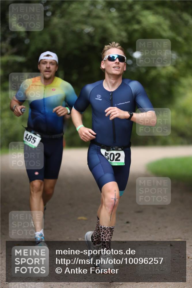 30.08.2026 - Elbe Triathlon Hamburg Antke Förster http://msf.ph/oto/10096257 30.08.2026 10:14:01 Laufen 485, 502 meine-sportfotos.de