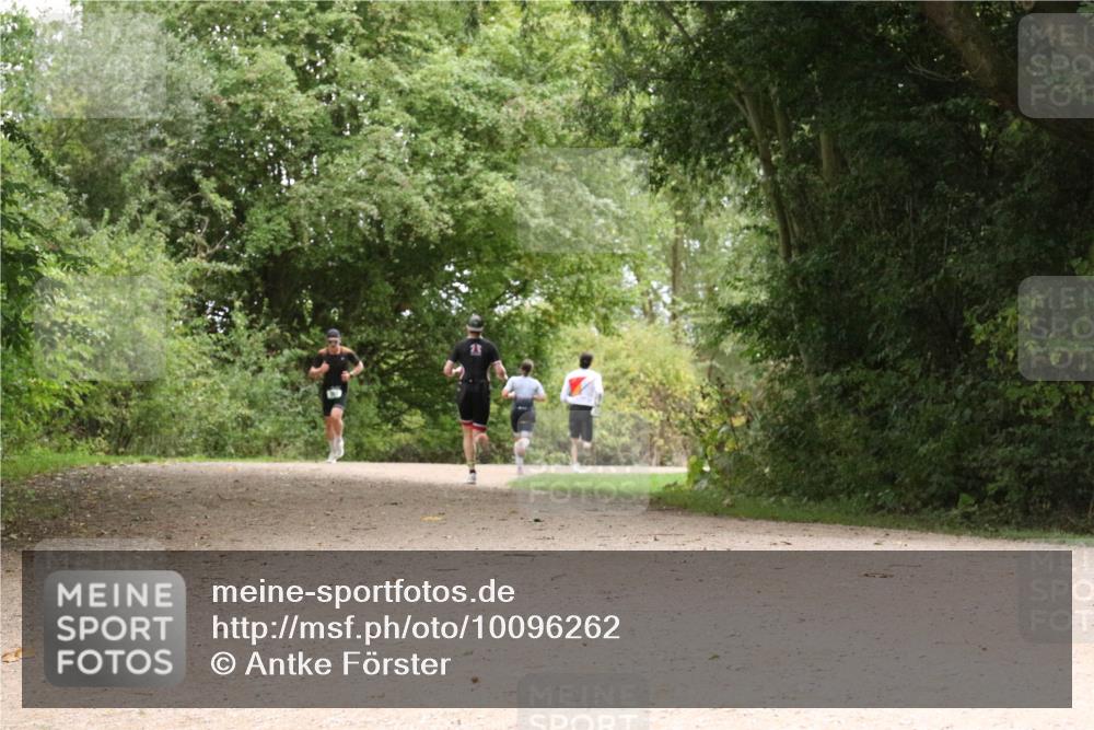 30.08.2026 - Elbe Triathlon Hamburg Antke Förster http://msf.ph/oto/10096262 30.08.2026 10:18:01 Laufen 2, 3 meine-sportfotos.de