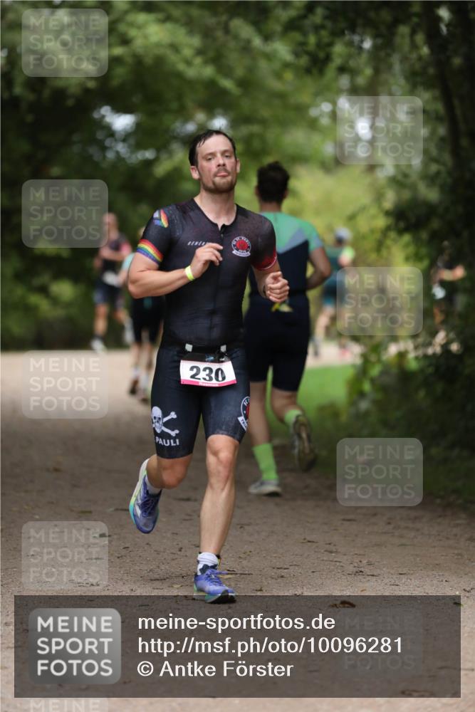 30.08.2026 - Elbe Triathlon Hamburg Antke Förster http://msf.ph/oto/10096281 30.08.2026 10:14:57 Laufen 230 meine-sportfotos.de