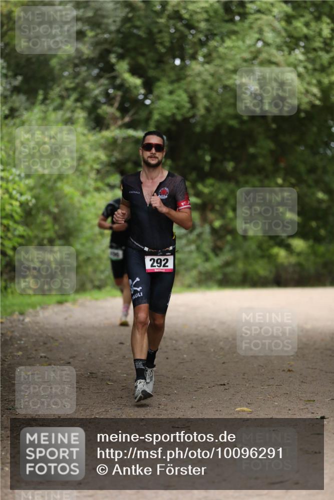 30.08.2026 - Elbe Triathlon Hamburg Antke Förster http://msf.ph/oto/10096291 30.08.2026 10:15:08 Laufen 11340, 292 meine-sportfotos.de