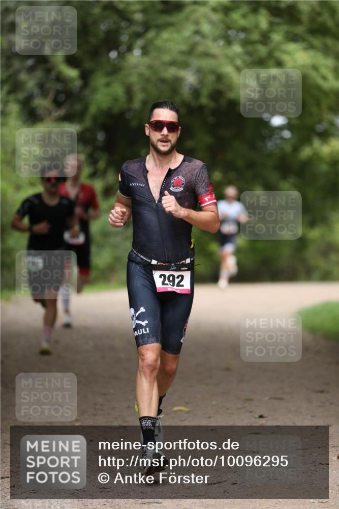 30.08.2026 - Elbe Triathlon Hamburg Antke Förster http://msf.ph/oto/10096295 30.08.2026 10:15:09 Laufen 14340, 292 meine-sportfotos.de