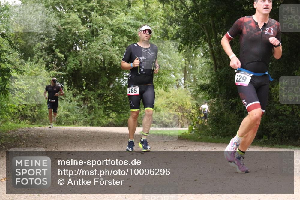 30.08.2026 - Elbe Triathlon Hamburg Antke Förster http://msf.ph/oto/10096296 30.08.2026 10:19:02 Laufen 285, 229 meine-sportfotos.de