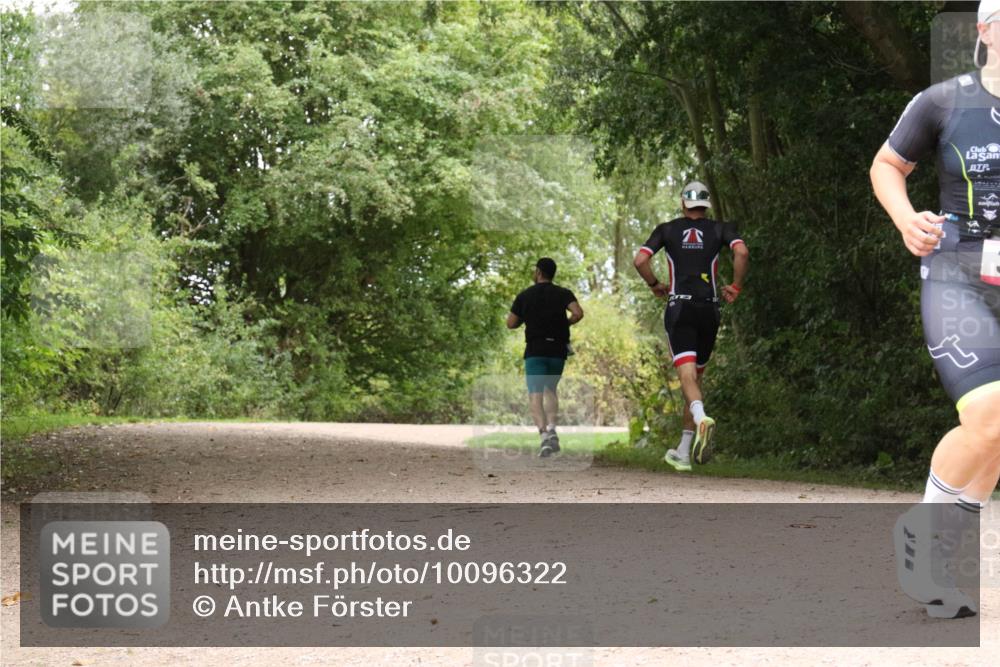 30.08.2026 - Elbe Triathlon Hamburg Antke Förster http://msf.ph/oto/10096322 30.08.2026 10:19:27 Laufen  meine-sportfotos.de