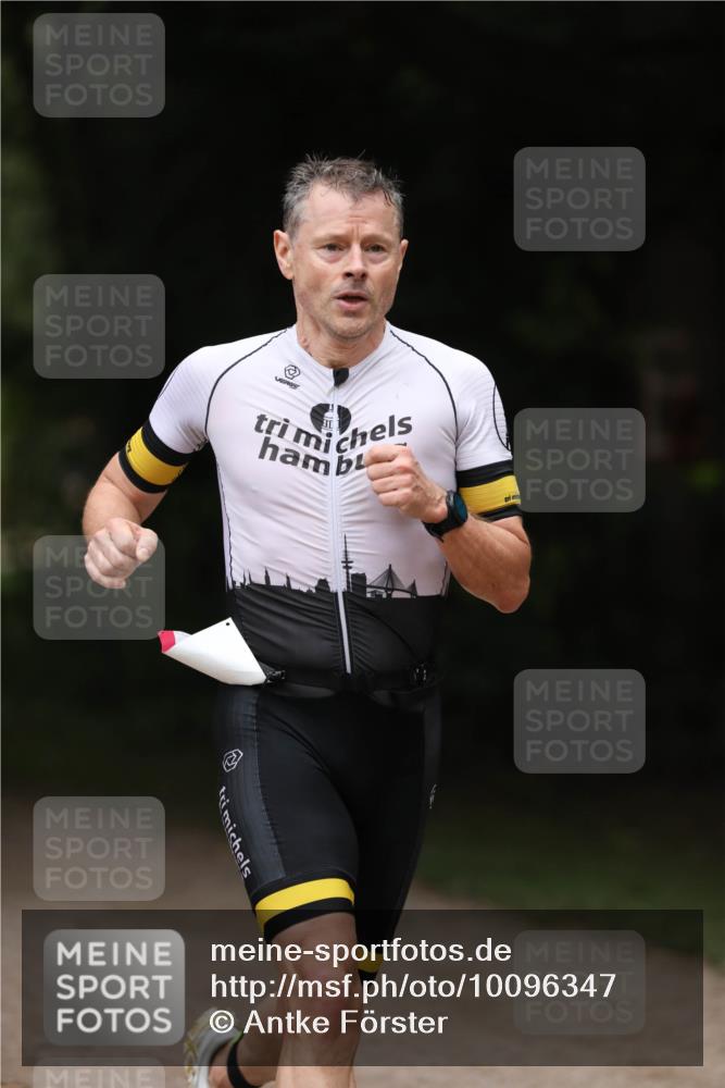 30.08.2026 - Elbe Triathlon Hamburg Antke Förster http://msf.ph/oto/10096347 30.08.2026 10:15:38 Laufen  meine-sportfotos.de