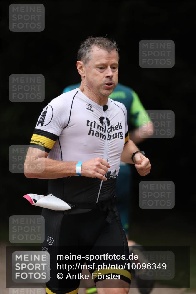 30.08.2026 - Elbe Triathlon Hamburg Antke Förster http://msf.ph/oto/10096349 30.08.2026 10:15:38 Laufen  meine-sportfotos.de