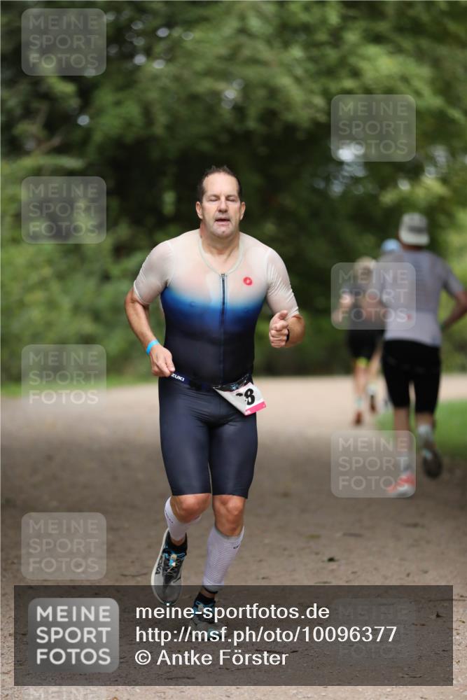 30.08.2026 - Elbe Triathlon Hamburg Antke Förster http://msf.ph/oto/10096377 30.08.2026 10:16:02 Laufen 8 meine-sportfotos.de