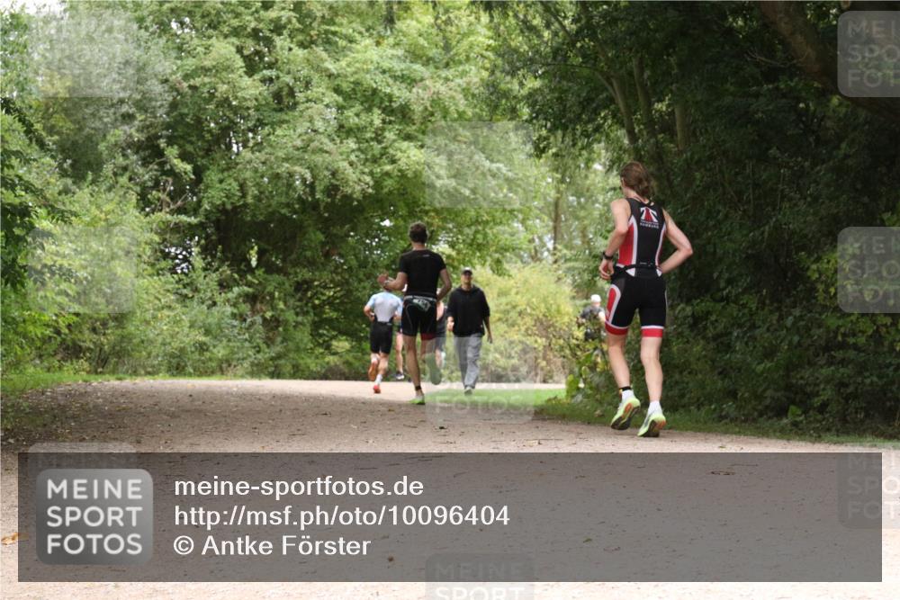 30.08.2026 - Elbe Triathlon Hamburg Antke Förster http://msf.ph/oto/10096404 30.08.2026 10:21:17 Laufen  meine-sportfotos.de
