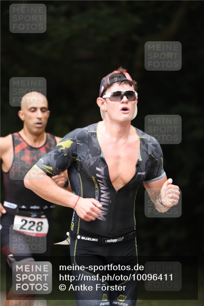 30.08.2026 - Elbe Triathlon Hamburg Antke Förster http://msf.ph/oto/10096411 30.08.2026 10:16:21 Laufen 228 meine-sportfotos.de