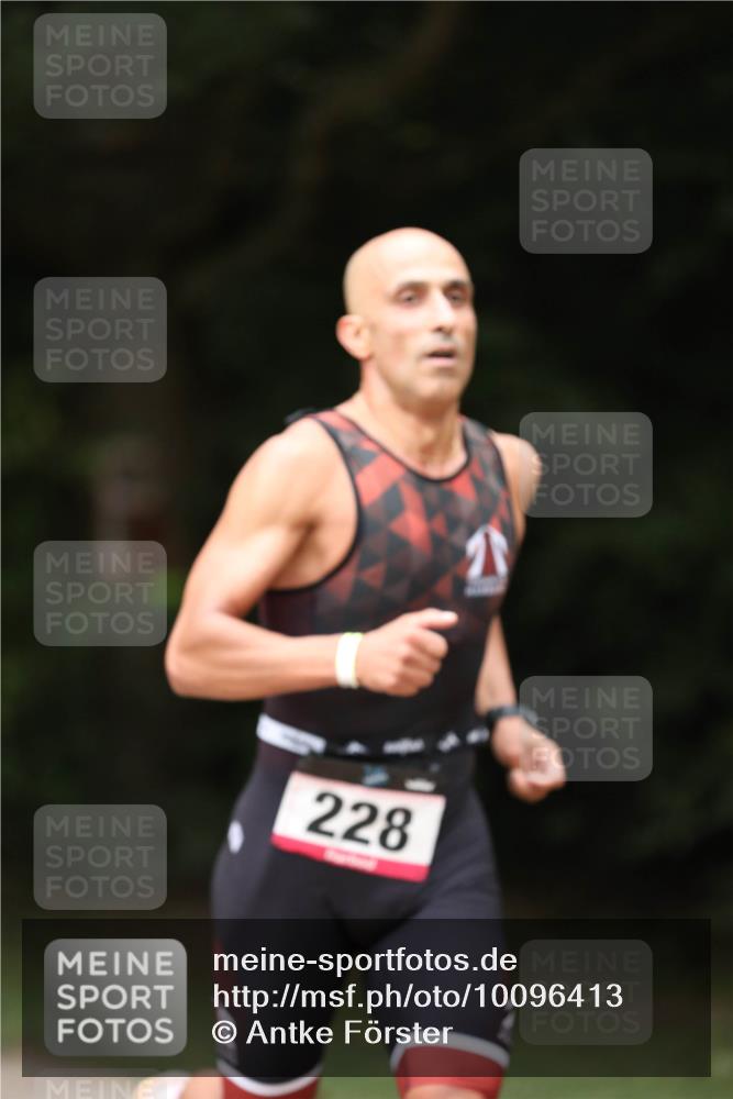 30.08.2026 - Elbe Triathlon Hamburg Antke Förster http://msf.ph/oto/10096413 30.08.2026 10:16:22 Laufen 228 meine-sportfotos.de