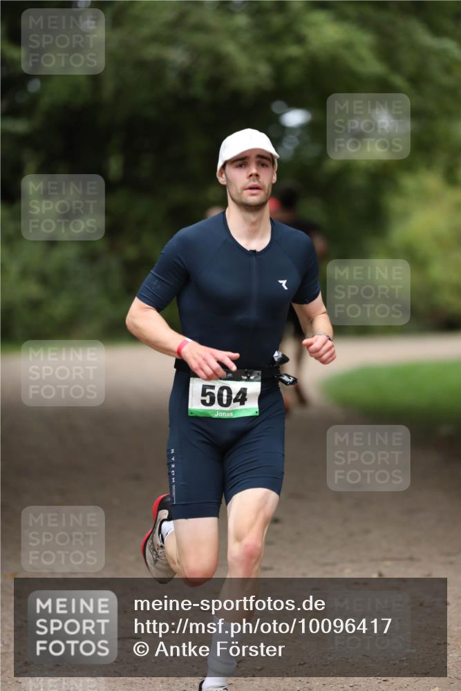 30.08.2026 - Elbe Triathlon Hamburg Antke Förster http://msf.ph/oto/10096417 30.08.2026 10:16:24 Laufen 504 meine-sportfotos.de