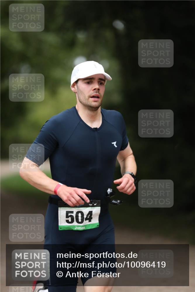 30.08.2026 - Elbe Triathlon Hamburg Antke Förster http://msf.ph/oto/10096419 30.08.2026 10:16:25 Laufen 504 meine-sportfotos.de