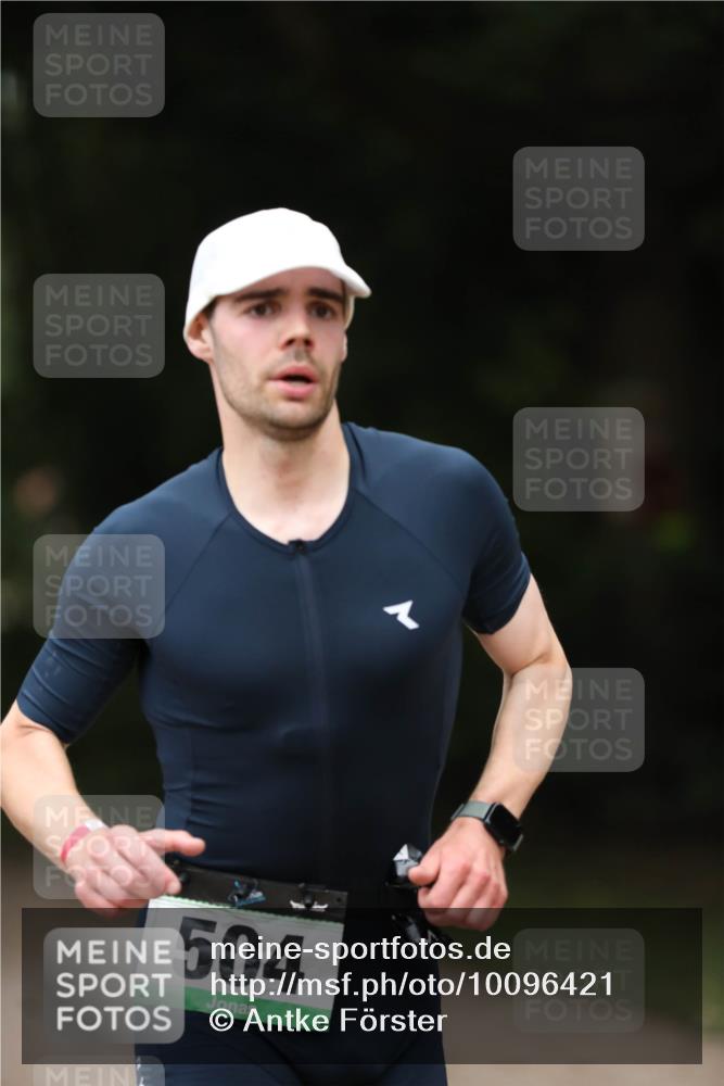 30.08.2026 - Elbe Triathlon Hamburg Antke Förster http://msf.ph/oto/10096421 30.08.2026 10:16:25 Laufen 504 meine-sportfotos.de