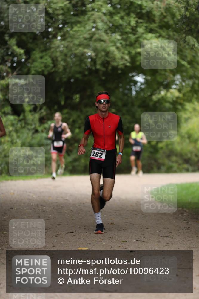 30.08.2026 - Elbe Triathlon Hamburg Antke Förster http://msf.ph/oto/10096423 30.08.2026 10:16:32 Laufen 282 meine-sportfotos.de