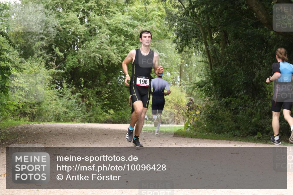 30.08.2026 - Elbe Triathlon Hamburg Antke Förster http://msf.ph/oto/10096428 30.08.2026 10:21:51 Laufen 196 meine-sportfotos.de