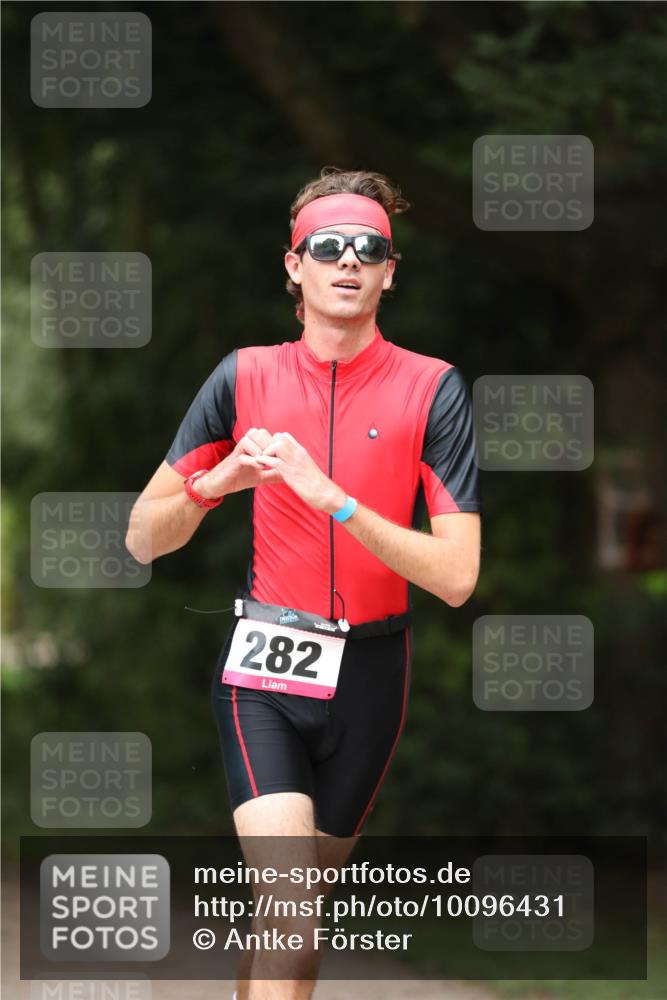 30.08.2026 - Elbe Triathlon Hamburg Antke Förster http://msf.ph/oto/10096431 30.08.2026 10:16:34 Laufen 282 meine-sportfotos.de