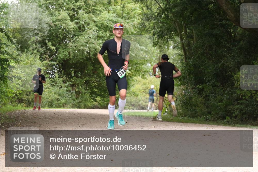 30.08.2026 - Elbe Triathlon Hamburg Antke Förster http://msf.ph/oto/10096452 30.08.2026 10:22:16 Laufen 534 meine-sportfotos.de
