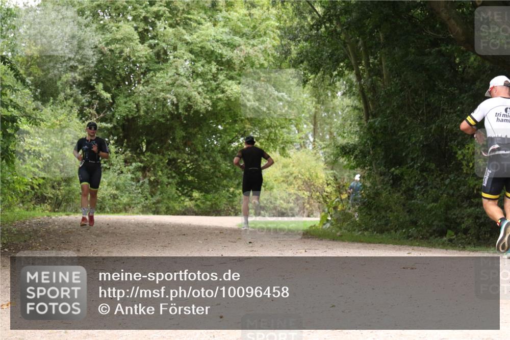 30.08.2026 - Elbe Triathlon Hamburg Antke Förster http://msf.ph/oto/10096458 30.08.2026 10:22:18 Laufen  meine-sportfotos.de