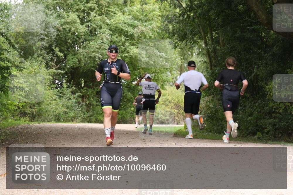 30.08.2026 - Elbe Triathlon Hamburg Antke Förster http://msf.ph/oto/10096460 30.08.2026 10:22:22 Laufen  meine-sportfotos.de