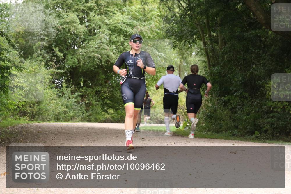 30.08.2026 - Elbe Triathlon Hamburg Antke Förster http://msf.ph/oto/10096462 30.08.2026 10:22:22 Laufen  meine-sportfotos.de