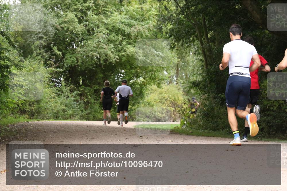 30.08.2026 - Elbe Triathlon Hamburg Antke Förster http://msf.ph/oto/10096470 30.08.2026 10:22:26 Laufen  meine-sportfotos.de